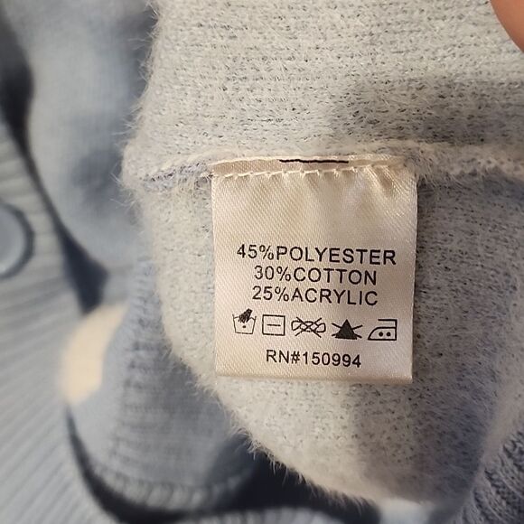 Super cute and fuzzy soft cherry 🍒 😍 sweater size medium NWT - Picture 5 of 5